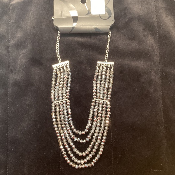 Silver beads statement necklace - Picture 3 of 5